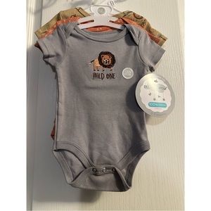 NWT Petite l’amour 3pk onesies set